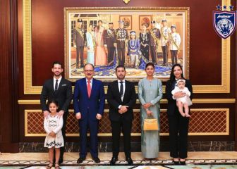 Benjamín Mora recibió el premio “Mexicano distinguido” en Malasia