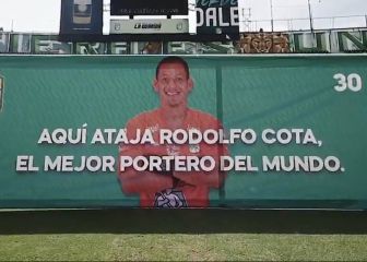 Muestran apoyo para Cota después del error ante Chivas