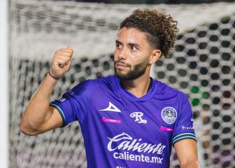 Chivas hace oficial el regreso de César Huerta