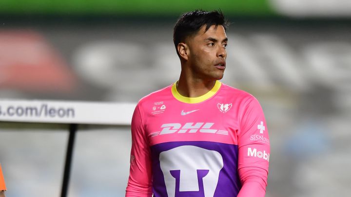 Talavera regresa a la titularidad y colabora en gol de León