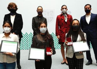 Claudia Sheinbaum entrega a atletas Premio Estatal del Deporte