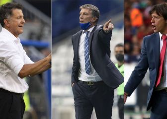 Técnicos disponibles con cartel para el América