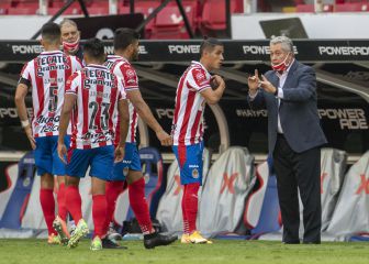Chivas y 'Vuce' en búsqueda de más refuerzos