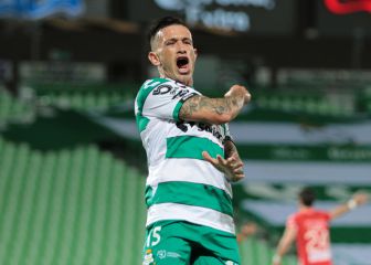 Santos firma extensión de contrato a Brian Lozano