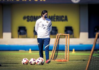 Solari no ha perdido la clase; deslumbra dominando el balón