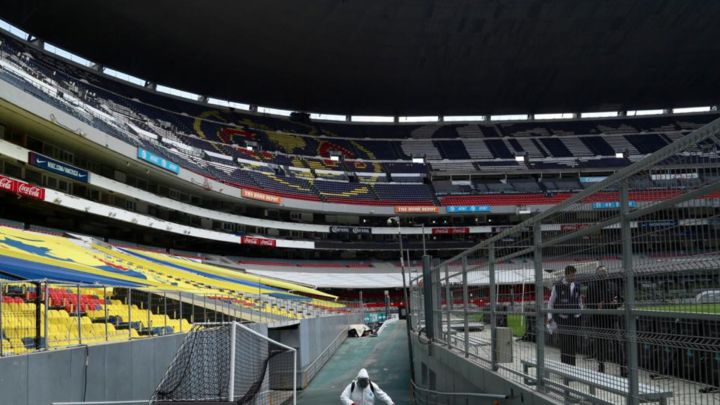 Desinfectan estadio Azteca para el América-San Luis