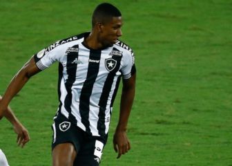 Kanu, defensor del Botafogo, podría llegar a Cruz Azul