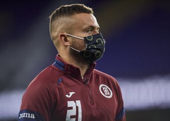 'Cabecita' con pie y medio fuera de Cruz Azul, iría a China