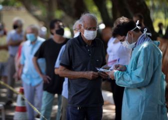 Vacuna contra COVID-19 de AstraZeneca llegará a México en febrero o marzo