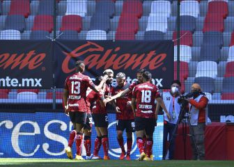 Toluca goleó a Mazatlán y escaló hasta la cima