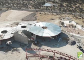 León presume avances en construcción de su nueva casa