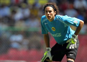 Ochoa cumple 17 años de haber debutado con América