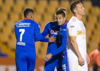 ¡Cruz Azul comienza a pitar y vence a Tigres en el Volcán!