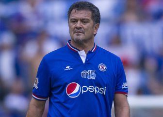 Hermosillo señala que nueva directiva de Cruz Azul lo utilizó para llegar al poder
