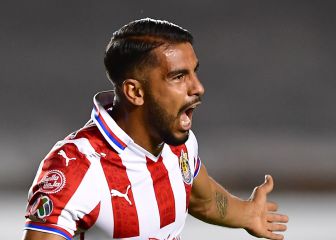 Miguel Ponce salva a Chivas de la derrota, al 90+4'