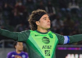 Guillermo Ochoa suma cinco partidos colgando el cero