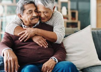 Cambios de monto y edad en la pensión de adultos mayores que da AMLO