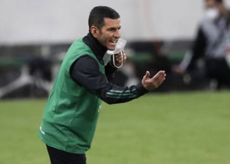 Jaime Lozano se visualiza con la medalla de oro