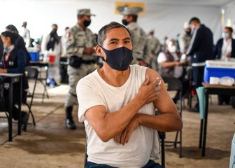 Ten cuidado, no compartas en redes sociales tu tarjeta de vacunación contra Covid-19