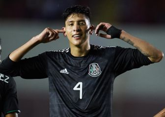 Edson Álvarez recibe trato de ídolo en Holanda