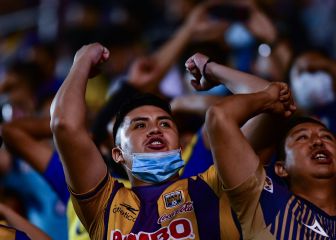 Afición del San Luis despidió a sus jugadores entre cerveza y ofensas