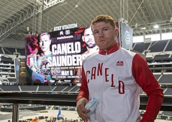 Equipo de Saunders insulta a Canelo en el hotel