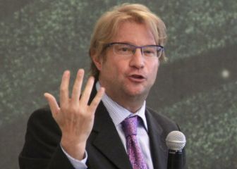 Interpol emite ficha roja contra Andrés Roemer para detenerlo