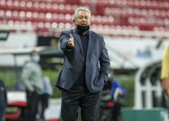 Ya es oficial: Vucetich se queda en Chivas un año más