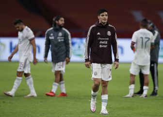 Raúl Jiménez entrenó al parejo de sus compañeros