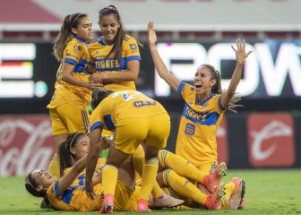Tigres vence 2-1 a Chivas y se acerca al bicampeonato
