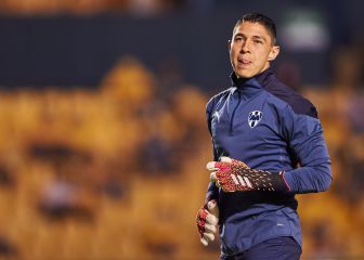 Hugo González pide salir de Rayados si llega un portero