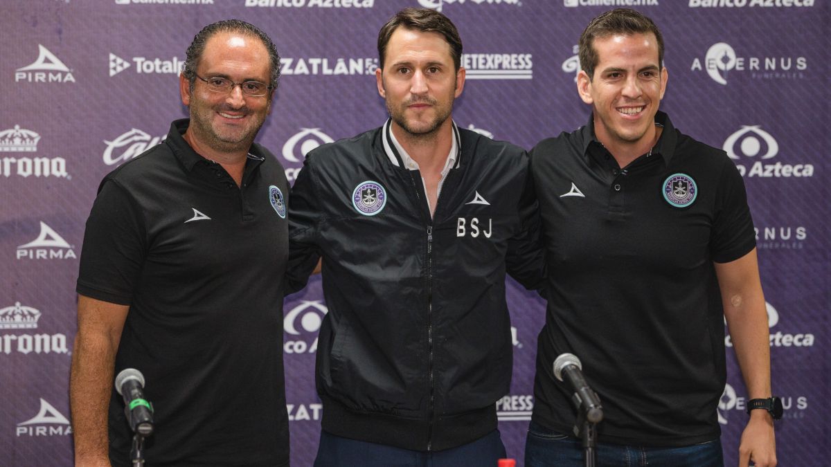 Mazatlán FC presenta Beñat San José como su nuevo técnico AS México