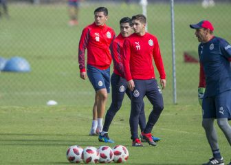 Chivas lleva 27 jugadores a la pretemporada