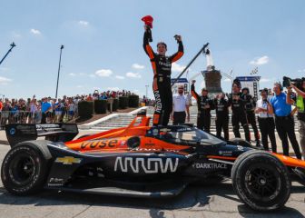Patricio O'Ward gana en Detroit y es líder de la Indycar