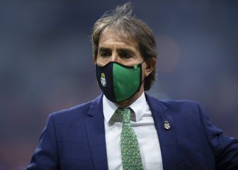 Guillermo Almada continuará al frente de Santos