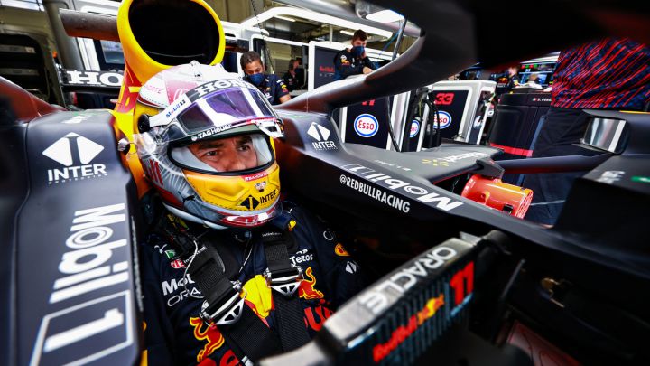 Checo Pérez confiesa incomodidad en las prácticas libres de Austria; espera mejorar el sábado