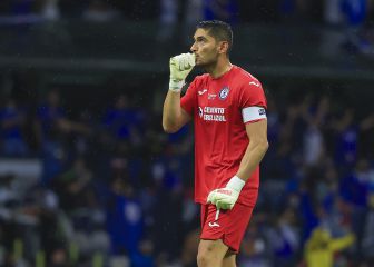 Corona sacrificaría lo económico para quedarse en Cruz Azul