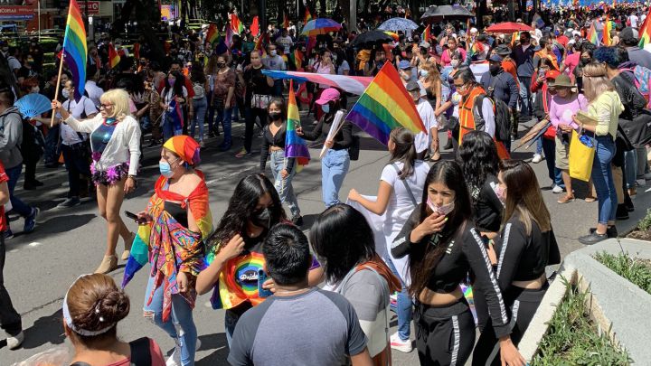 La marcha del Orgullo Gay 2021 en México se conmemoró de manera virtual y presencial