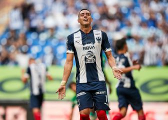 Rogelio Funes Mori recibió ‘novatada’ en el 'Tri