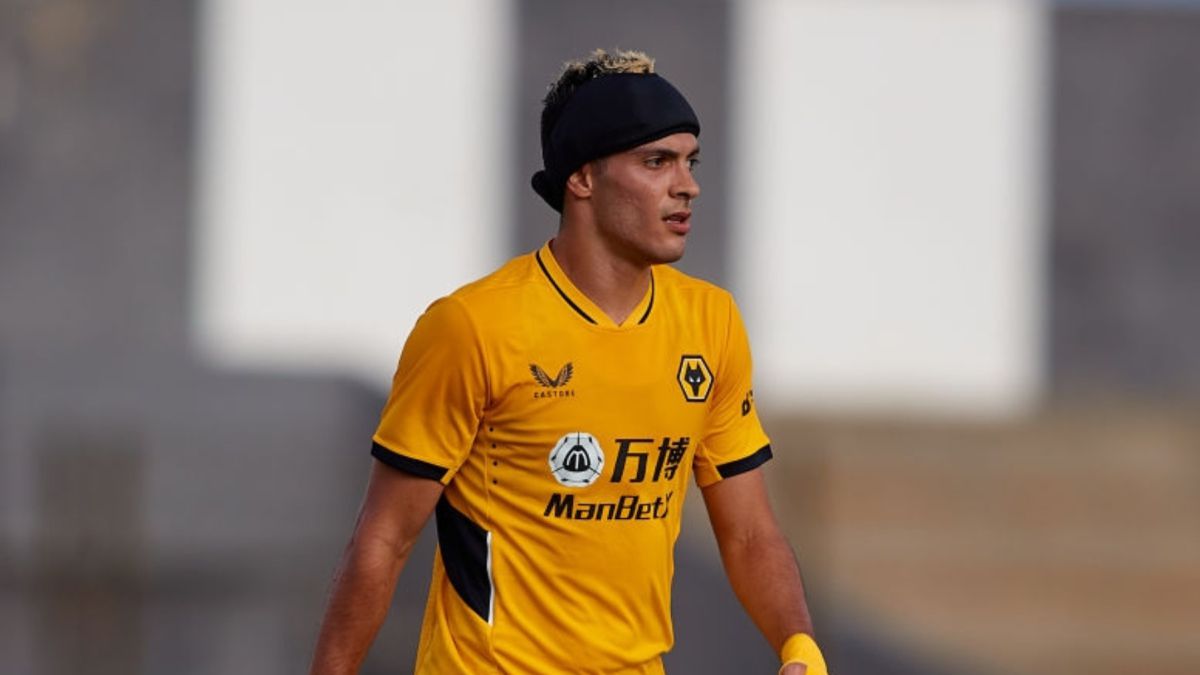 Raúl Jiménez metió su primer gol tras su lesión - Vimarsana News