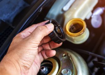 Por qué es importante revisar y cambiar el líquido de frenos del automóvil