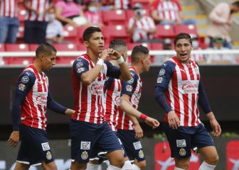 Posible alineación de Chivas contra Santos