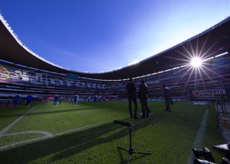América y Cruz Azul ponen a prueba césped del estadio Azteca