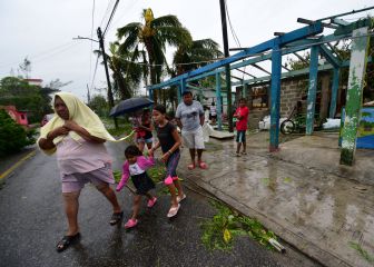 Instalan puntos de acopio a damnificados por Huracán Grace en México