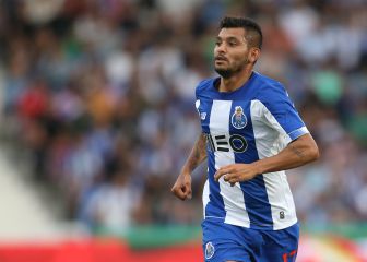 Tecatito Corona jugó 29 minutos en el empate entre Porto y Marítimo