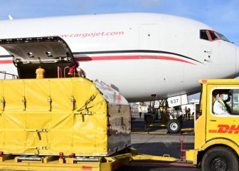 Llegan a México casi dos millones de vacunas de Moderna y Pfizer