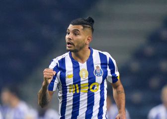 En Italia destacan las cualidades del 'Tecatito'