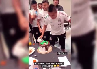 ¡Ahh que llevados! El pastelazo monumental al 'Piojo' Alvarado por su cumpleaños