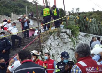 Grupos de emergencia laboran en tareas de búsqueda tras el desgajamiento del Cerro del Chiquihuite