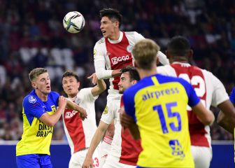 Edson Álvarez fue titular en la goleada del Ajax sobre Cambuur